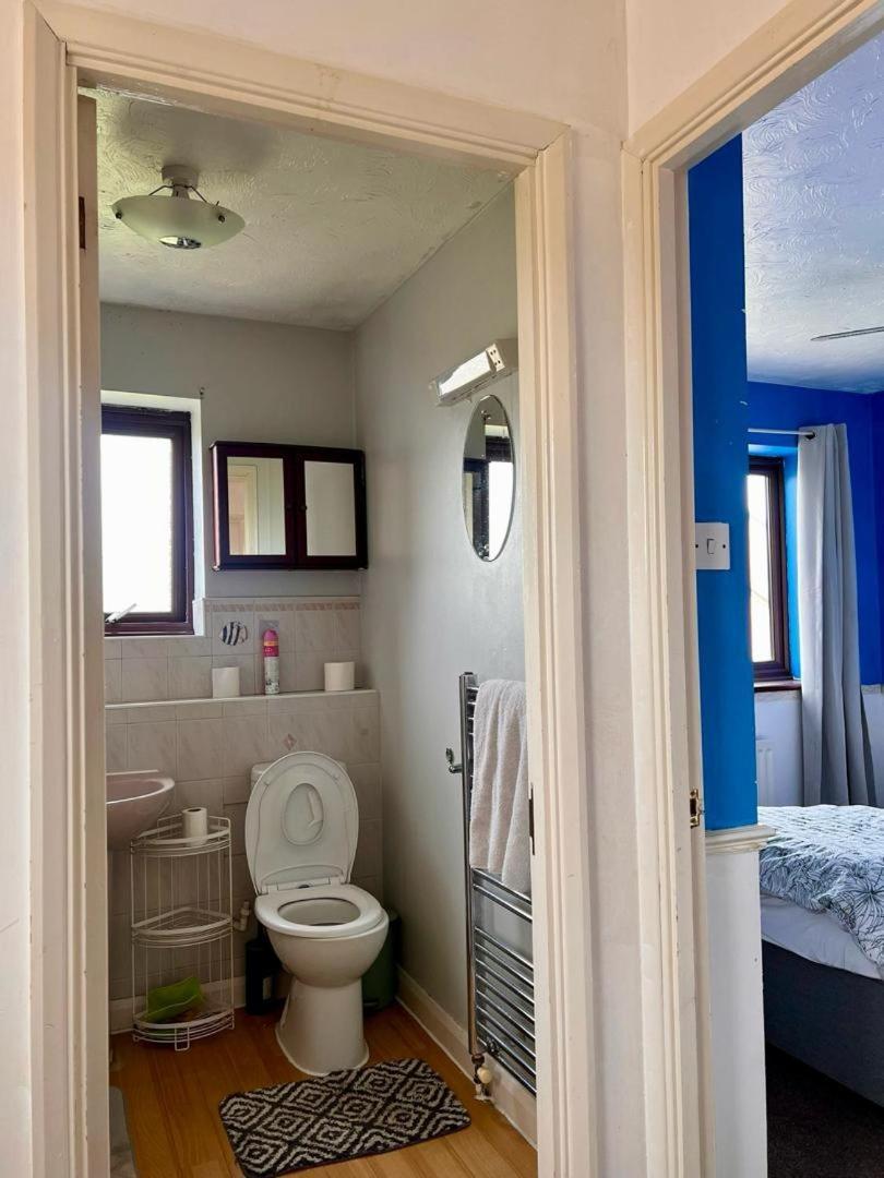 Clove, 3-4 Bed House With Garden, Free Parking, Sleeps 9 In Grays & Chafford Hundred Stifford Kültér fotó